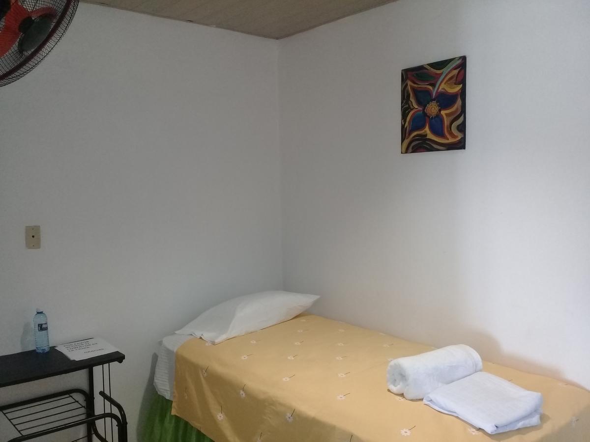 Hostel Quintonido Jarabacoa Εξωτερικό φωτογραφία