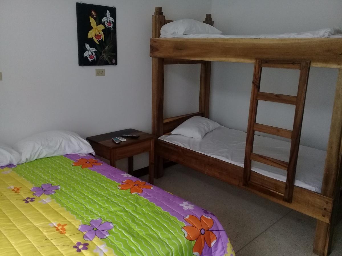 Hostel Quintonido Jarabacoa Εξωτερικό φωτογραφία